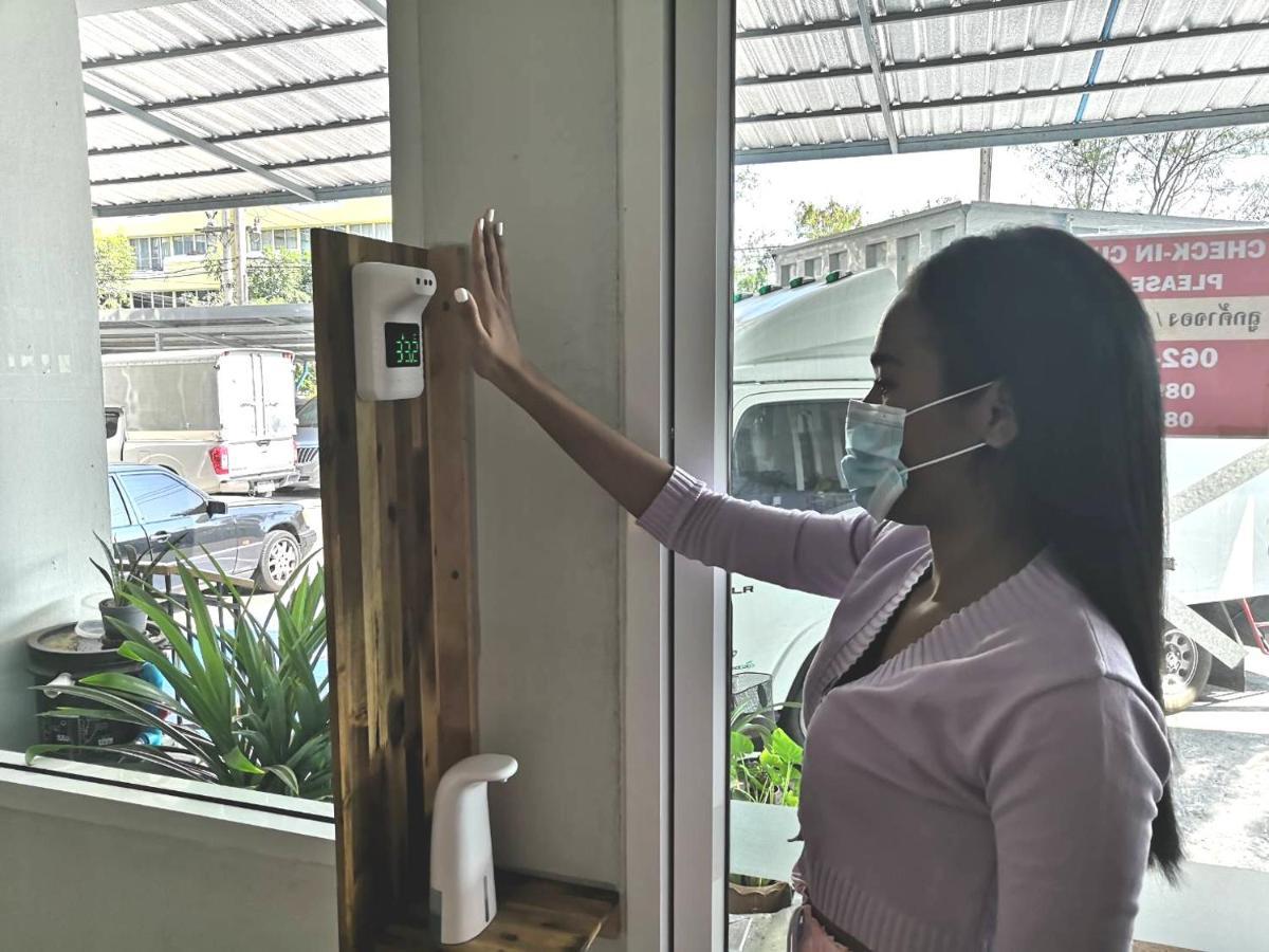 Lee Place Phatthanakan Condo Bangkok Dış mekan fotoğraf