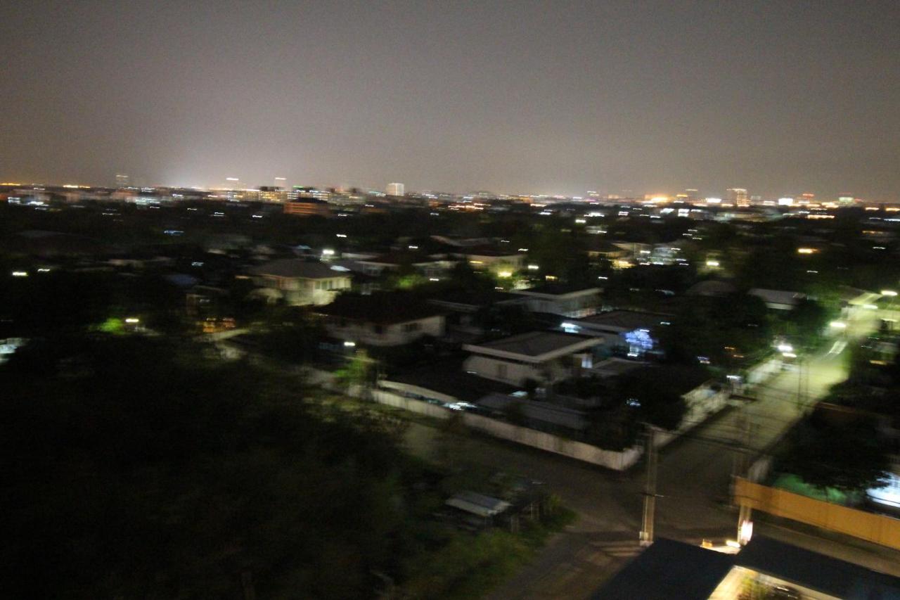 Lee Place Phatthanakan Condo Bangkok Dış mekan fotoğraf